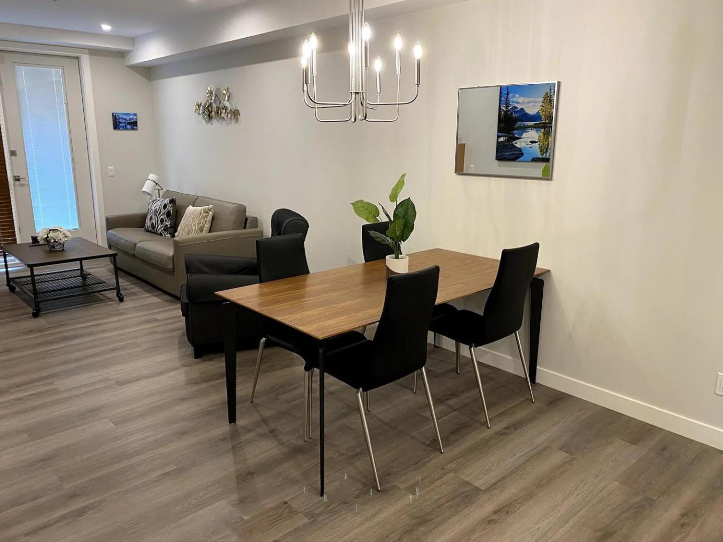 Luxury Unit In The Heart Of Canmore Exterior photo